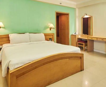 แกเบรียล เกสท์ เฮ้าส์ Hotel กาลังกูติ ภายนอก รูปภาพ