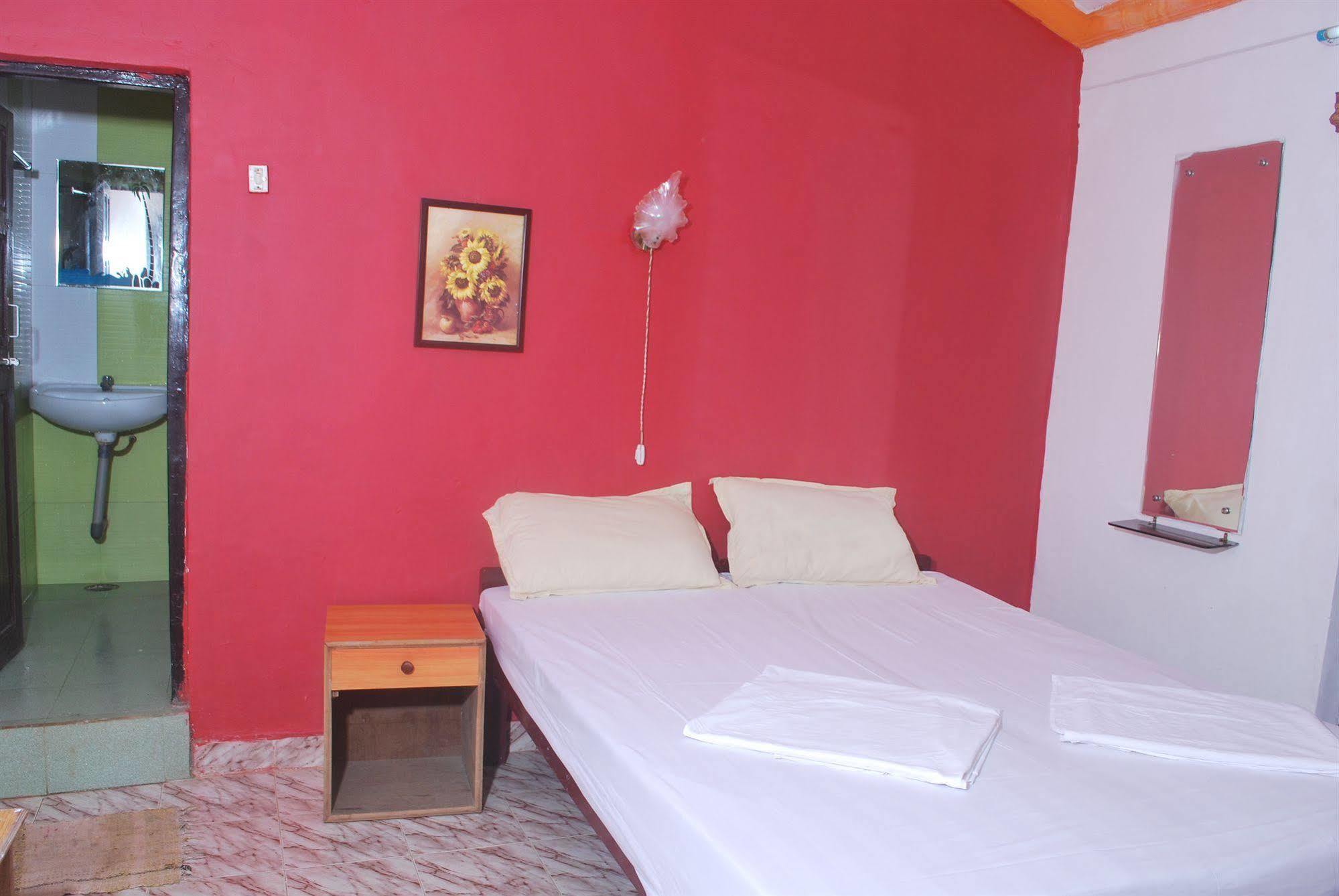 แกเบรียล เกสท์ เฮ้าส์ Hotel กาลังกูติ ภายนอก รูปภาพ